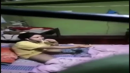 DesHI LiveGirls Girlfriend Caught By Boyfriend While Masterbating For Her Bestfriend - Vidéo premium HD - Amateur | Skiny Miss