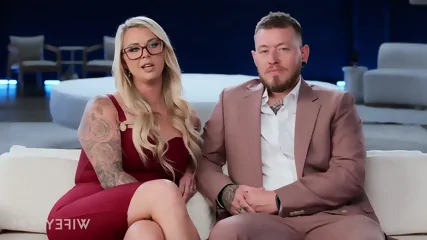 ashley inked wife gets bbc creampie. - Vidéo premium HD - MILF | Skiny Miss