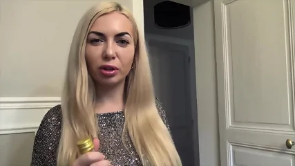 Blonde offerte et enculÃ©e comme une pute - Vidéo premium HD - Amateur | Skiny Miss