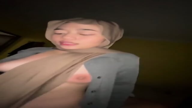 Inara Rusli Dan Insanul Fahmi Yang Lagi Viral Full Di - Gros Seins - Videos en HD | Jeux de Rue