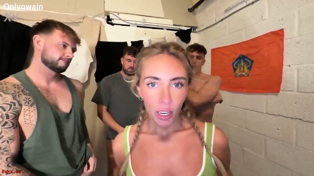 She Looks Like A Terminator, But Everybody Love Her - Free Blowjob HD Videos | Jeux de Rue
