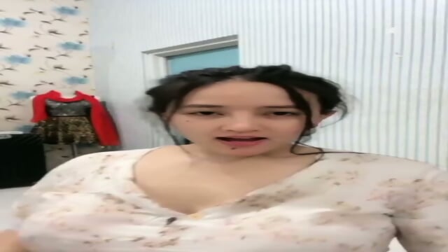 BERLIAN OCHI basah-basahan di kamar mandi. Full - Videos Film X Petite Gratuite Gratuites HD | Jeux de Rue